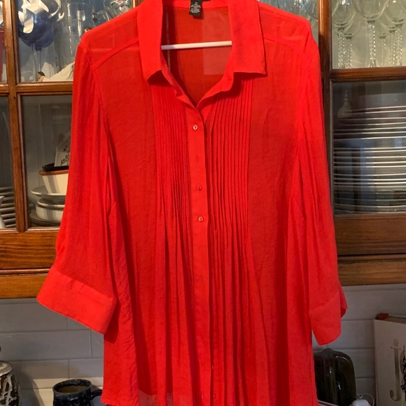 Alfa I viscose and poly tunic. Never worn. Came with a tank that was ripped. - Picture 1 of 4